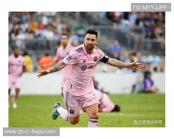 足球场上的火爆球星盘点:那些用激情与实力征服球迷的传奇人物 足球场上的火爆球星盘点:那些用激情与实力征服球迷的传奇人物